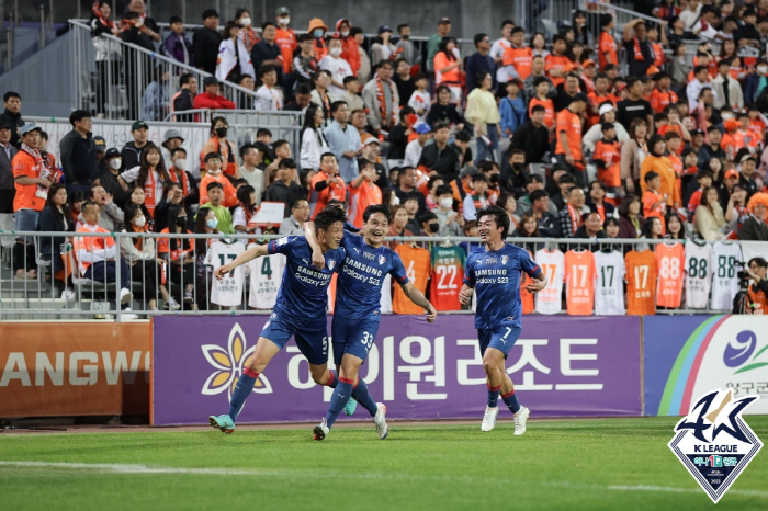 "한호강'눈호강'골+안병준 사죄 세리머니" 수원삼성,강원에 2대0승!병수…