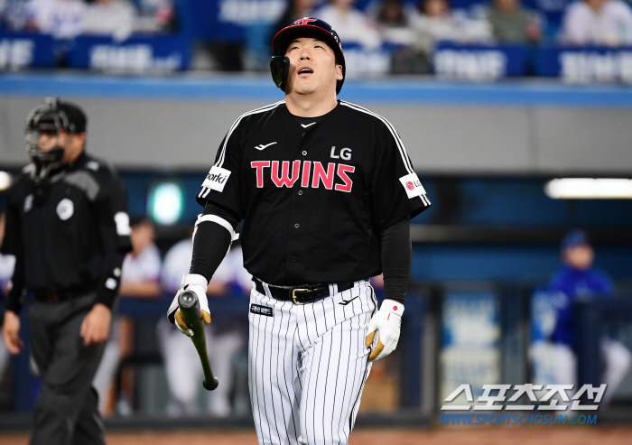 "여유를 되찾을 시간" 7경기 32타석 무안타 침묵, 김현수 결국 선발 …