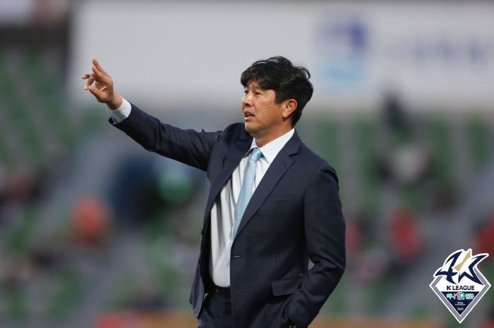 [현장코멘트] 김도균 수원FC 감독, "감독으로서 굉장히 부끄럽고 죄송스…