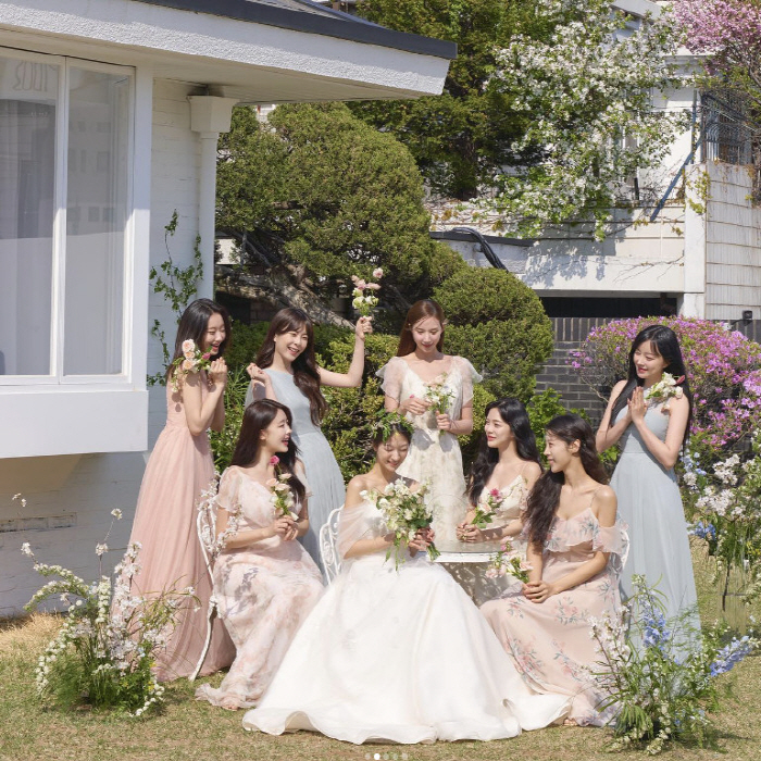나인뮤지스 민하, "하늘도 축복"한 영화 같은 야외 결혼식 현장 [종합]