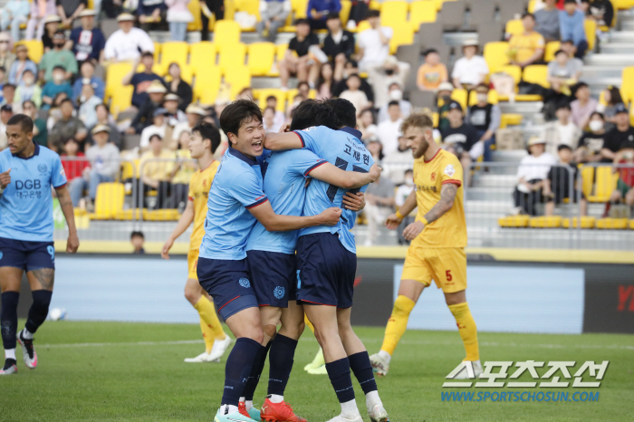 "세징야 빈자리,'세진야'가 해냈다!" 2004년생 대구MF 박세진 데뷔…
