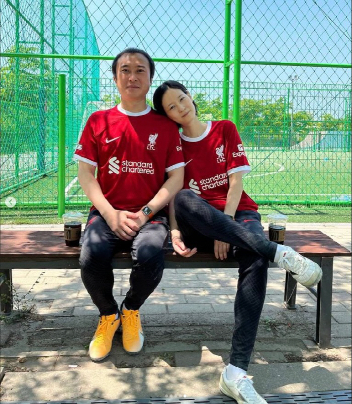이영진♥'그알' 배정훈PD, 축구 유니폼 잘 어울리는 "살라♥아놀드 7년…