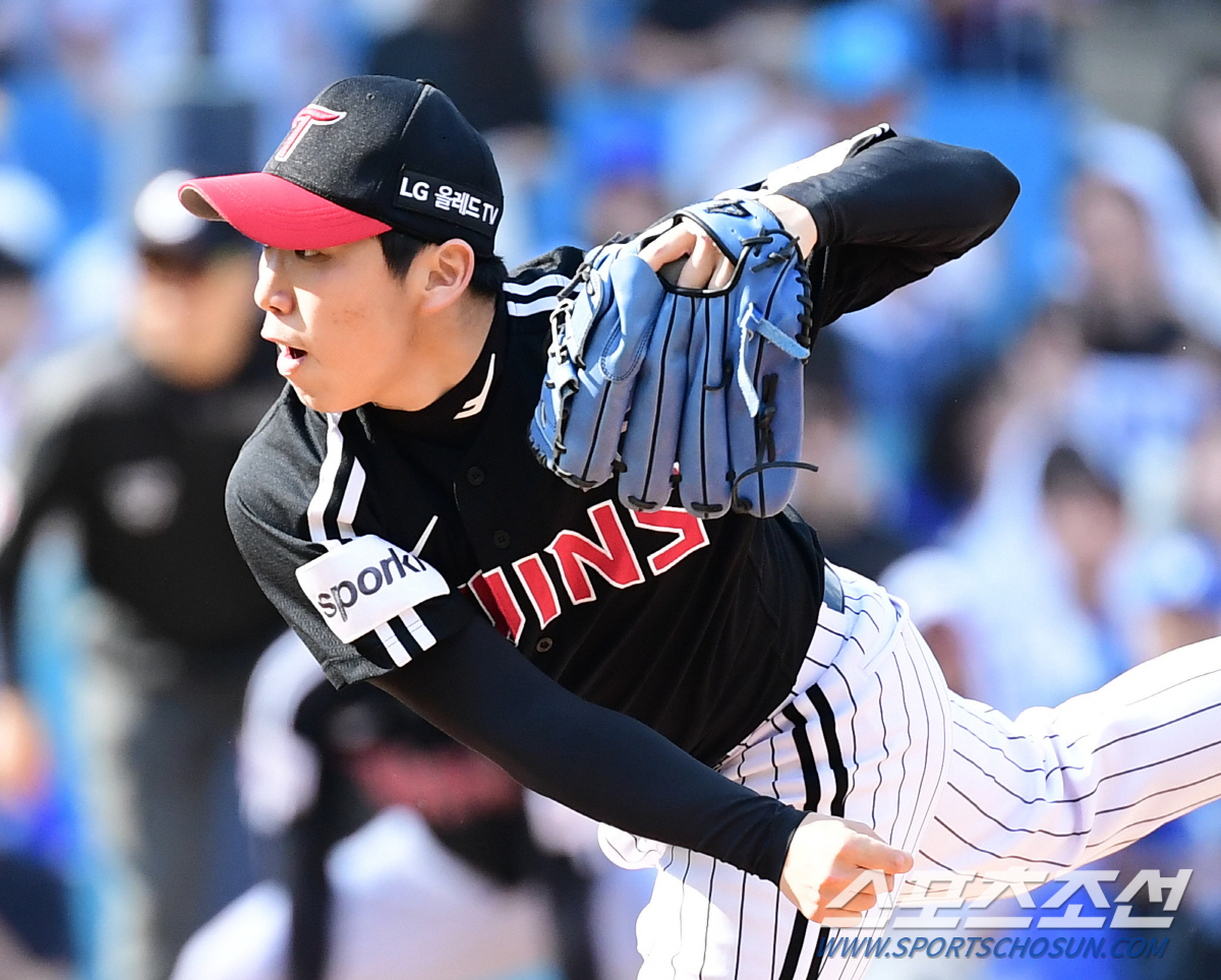 한 달간 12경기-1승-2세이브-3홀드-0실점. 중심타선 전용 불펜이 고…