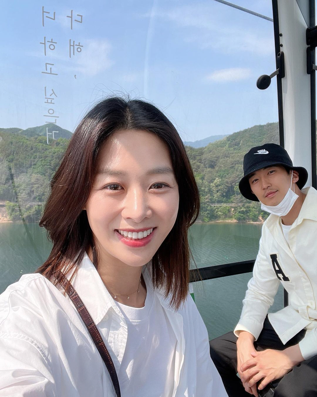 강경준♥장신영, 선남선녀 부부 아니랄까 봐…자연광에 더 빛나네