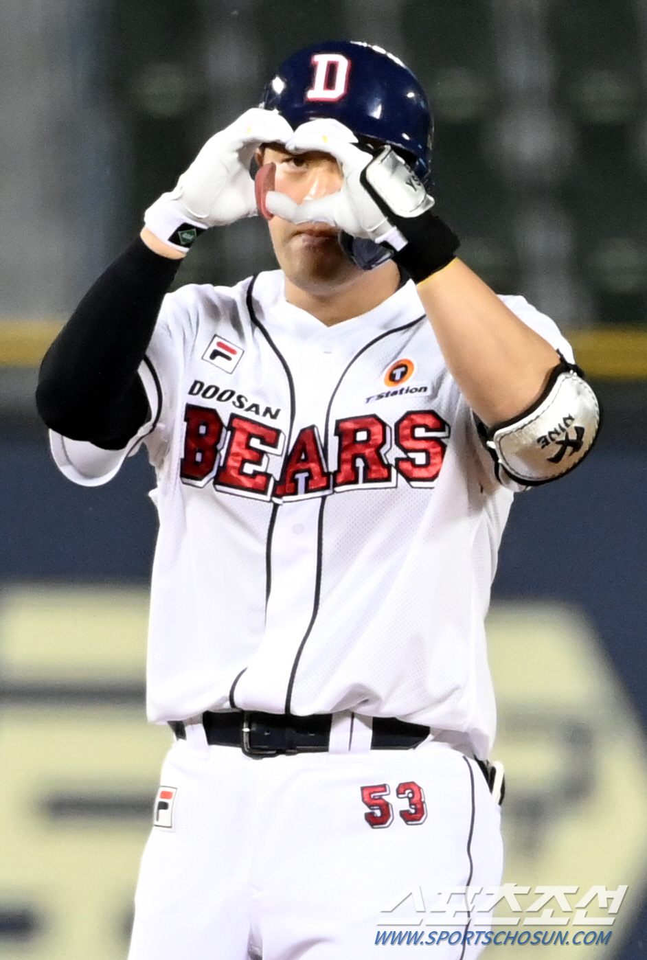 이겨도, 져도 '하트'는 계속 터진다…5월 '두산 안타'는 따뜻하다