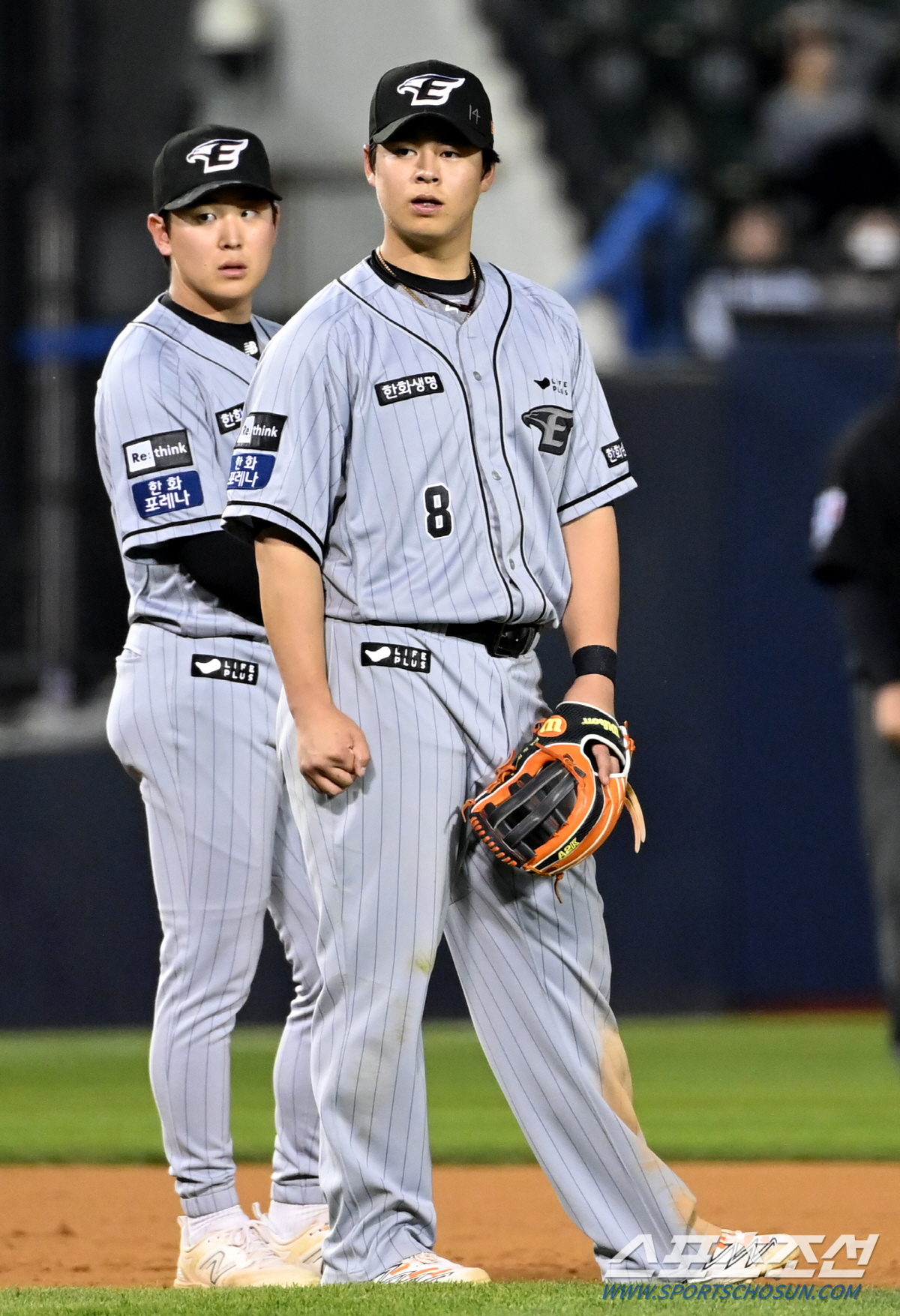 퇴행중인 한화 유일한 GG 수상 2루수, 후배 노시환은 펄펄날고, 문현빈…