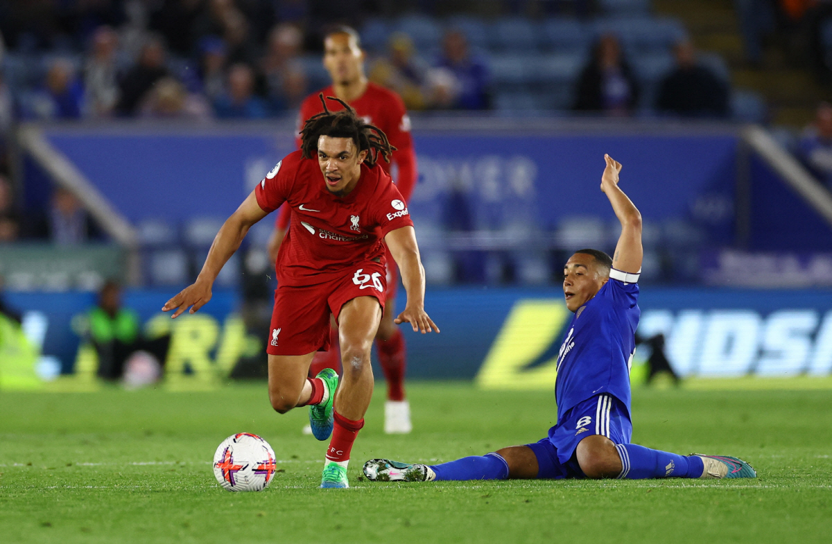 '챔피언십 수준→전례 없는 기여' 추락하던 리버풀 '천재소년'의 반전