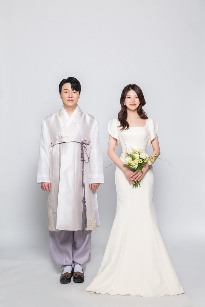 [공식]도광록, 3살 연하 미모의 PD와 20일 결혼…축가 김재환·사회 …
