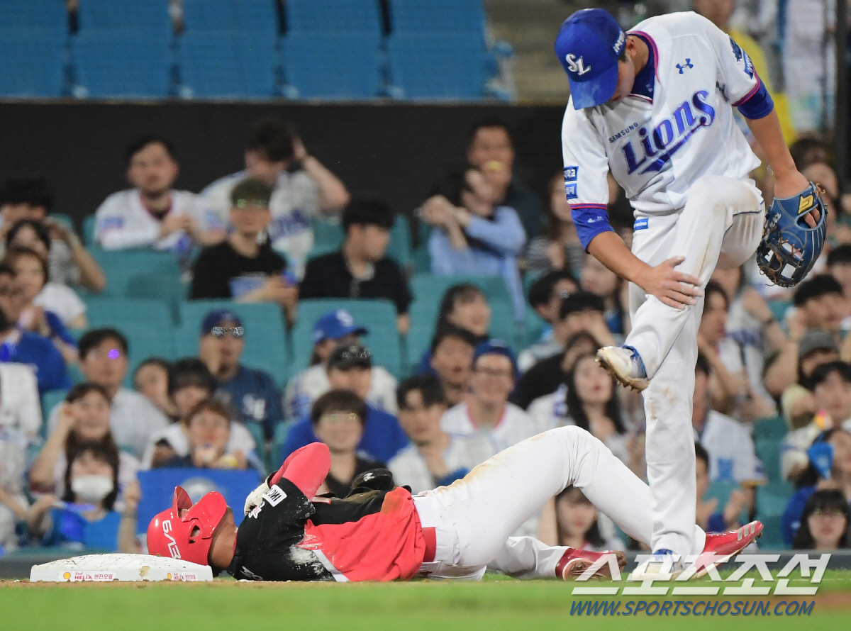 경기 중 병원후송 두 선수, "상태 괜찮다, 출전 대기" 리드오프 박찬호…