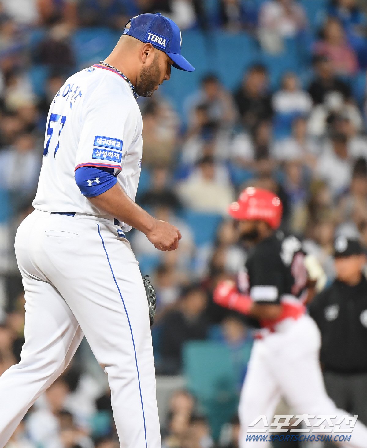 '윤영철 인생투+황소포 이틀 연속 폭발' KIA 1점차 진땀승 위닝시리즈…