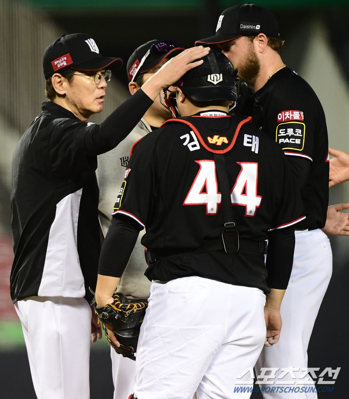 "오늘은 내 생각대로..." 부진한 외국인 투수의 마이웨이. 결과는 5이…