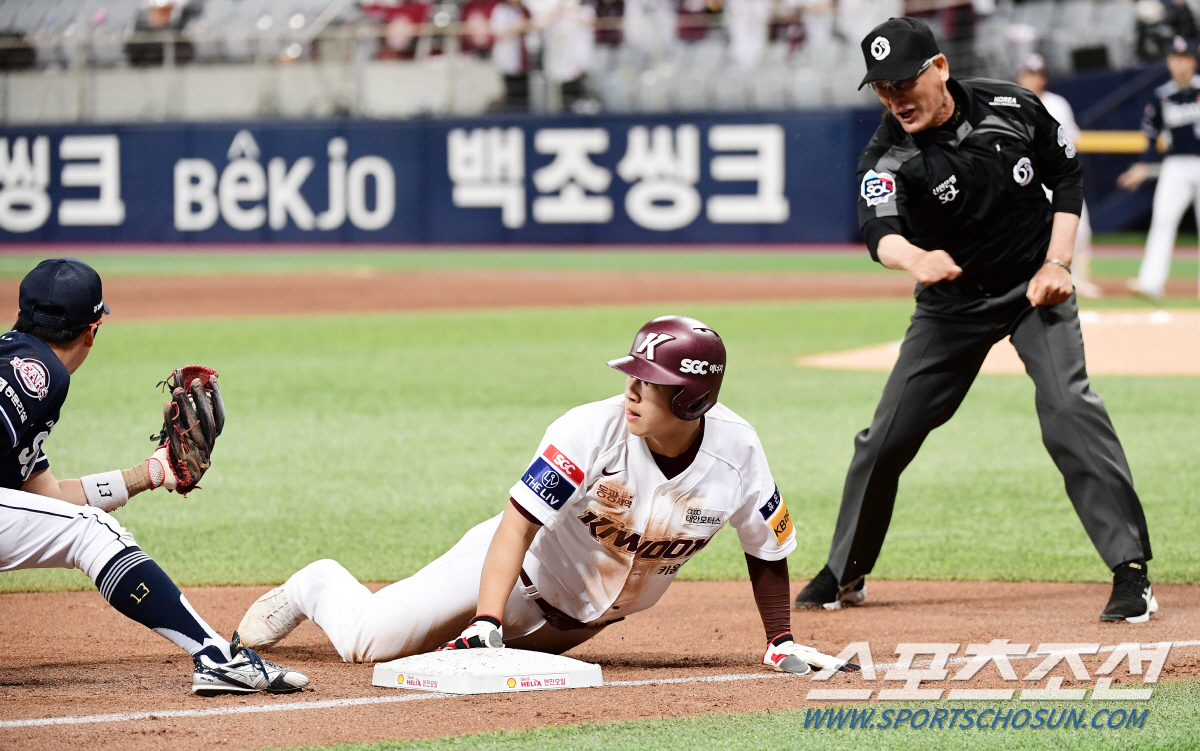 에어 태그? 김휘집 3루 아웃, 왜 판독 신청 안했을까[고척 현장]