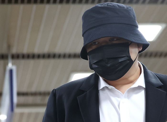 '필로폰 투약' 돈스파이크, 오늘(18일) 항소심 2차 공판…'피고인 신…