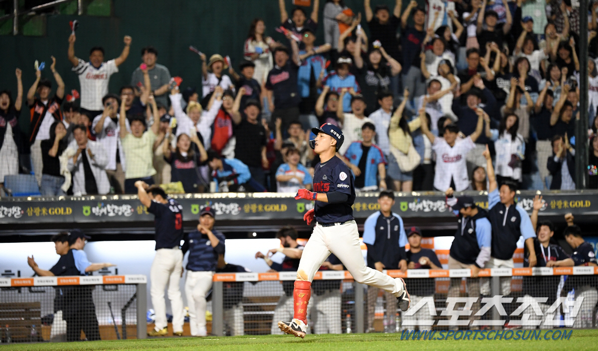 6경기 덜 하고도 1.5G차, 진격의 거인 발걸음은 뎁스에 달렸다[SC포…