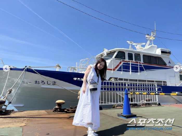 '자기면역질환' 서우, 투병 공백에도 더 커진 눈망울…활동 때와는 다른 …