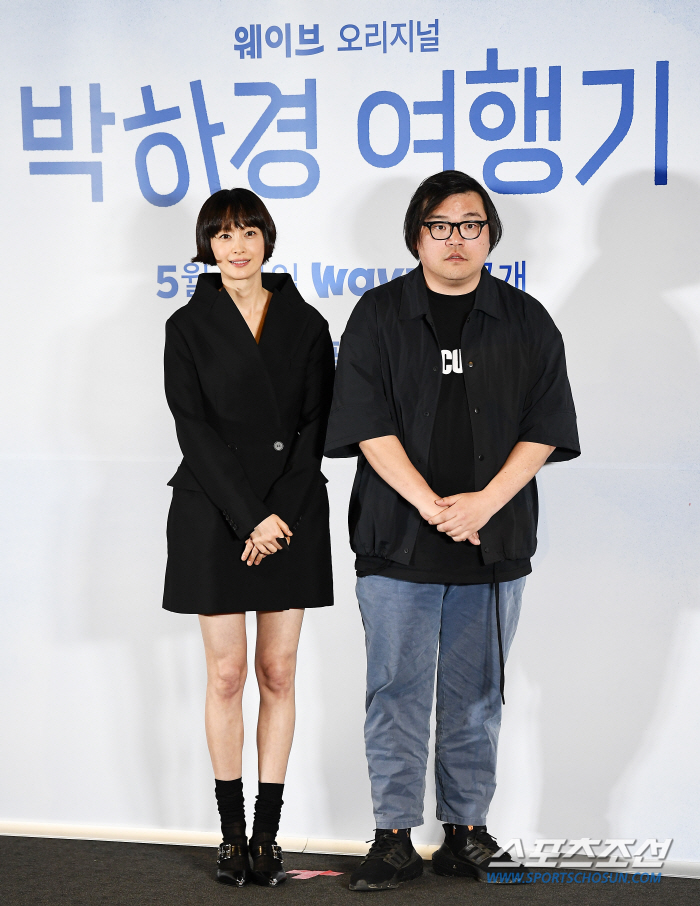 [SC현장] "에라 모르겠다"..이나영, '박하경 여행기'로 4년 만에 …