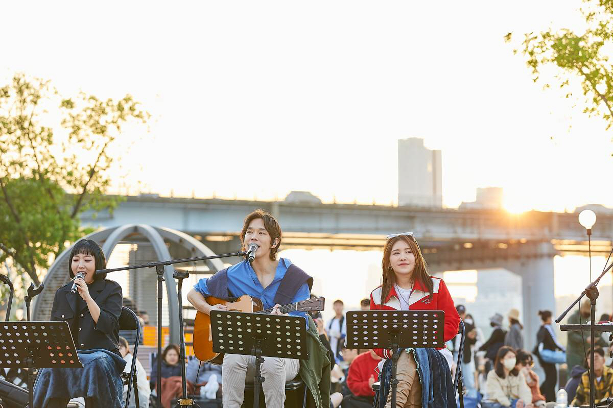 케빈오, ♥공효진 러브스토리 공개…고백→프러포즈('원더 버스킹')