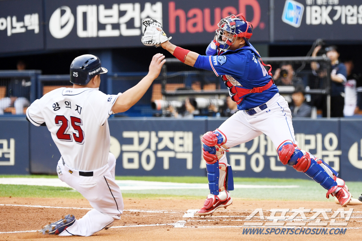 10G 4할 절정의 타격감이었는데… 양의지, 홈 충돌 정강이 타박상 2회…