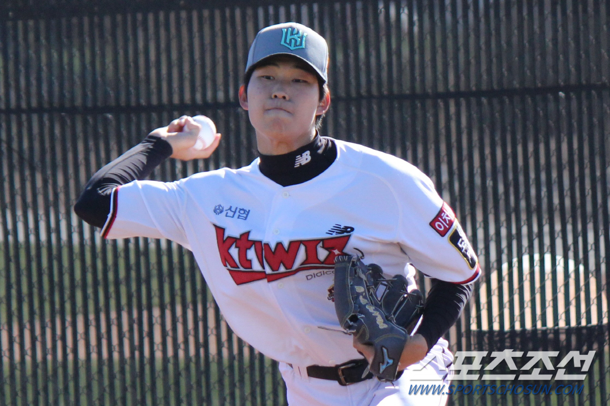 1라운드 1번 김서현, 2번 윤영철, 3번 김민석의 맹활약... 잠시 멈…
