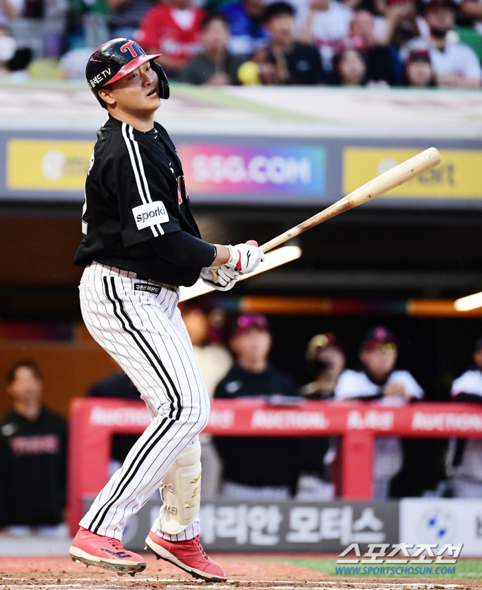 4자리에 주전이 5명... 지치기 전에 휴식, 대타 카드 준비. 다 좋은…