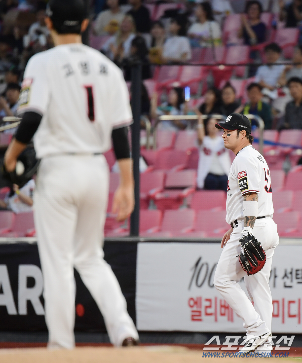 WBC저주도 이겼다. 안우진도 이겼다. QS+ 6회 1위. 내년 끝나면 …