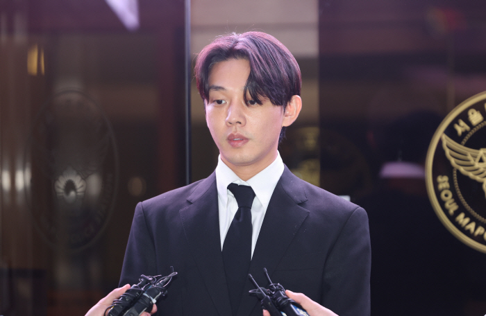 [종합] "마약반성→구속영장 기각"…유아인, 태세전환 통했다! 실형 가능…