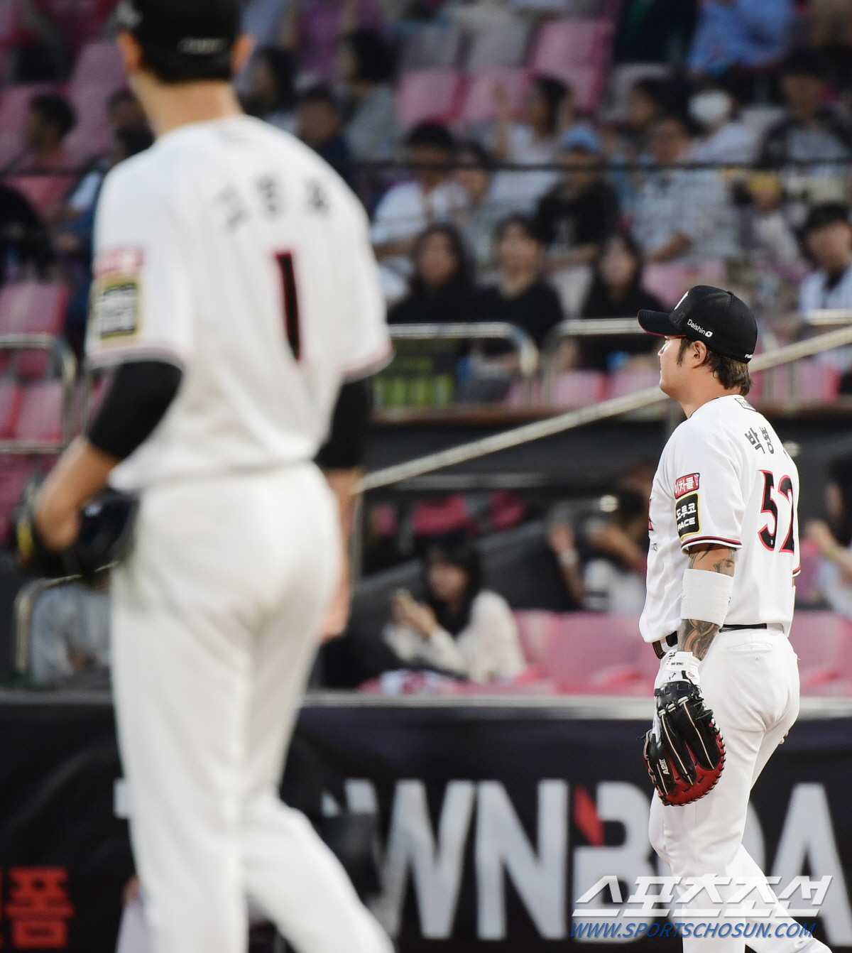 도루왕 견제사 합작, but 끝내 투수 외면...명품 태그 보여준 리그 …