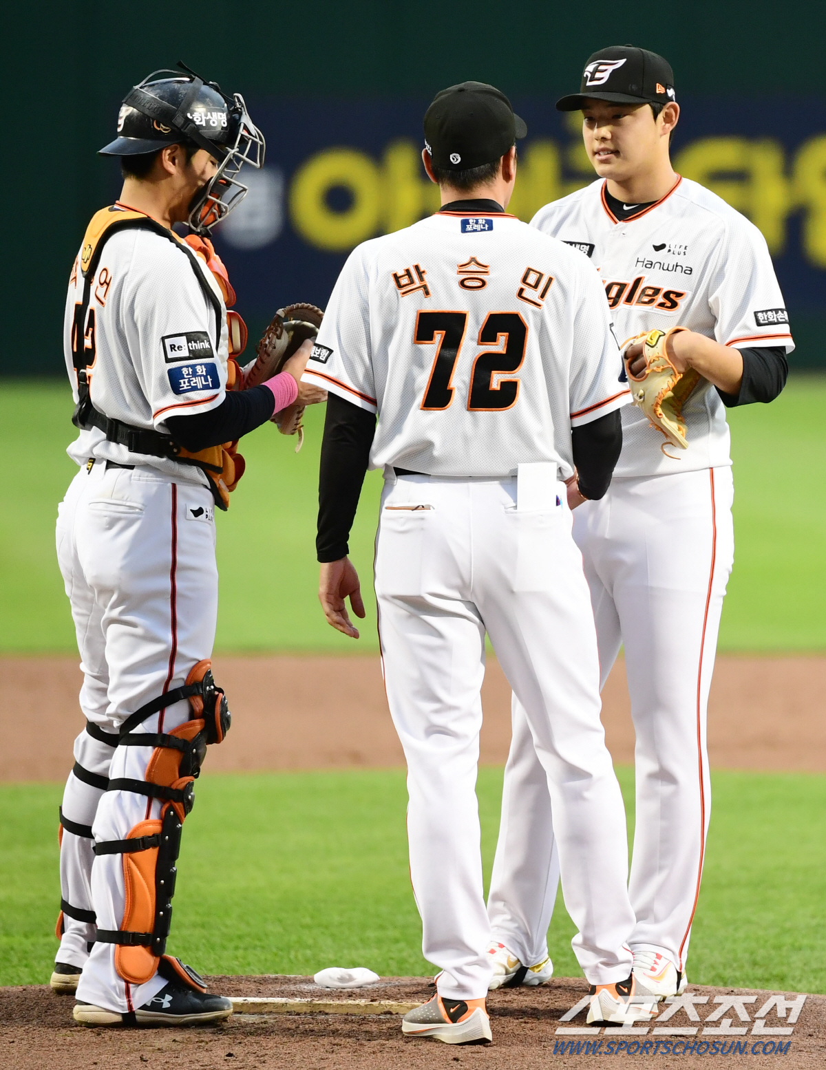 '최고 159㎞' 광속구 있으면 뭘하나, 제구가 안되는데…문동주 이번에도…