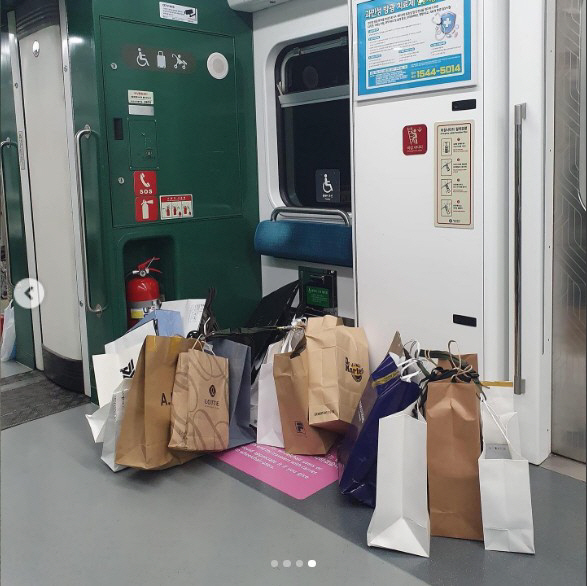 강원래, 장애인석에 가득 쌓인 쇼핑백..."권리인가 배려인가 그래도 감사…