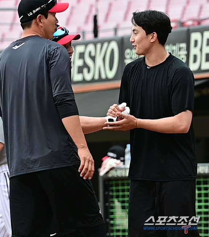 한 달 만에 만난 LG와 KIA, 홈런포 장착하고 광주 온 박동원과 만난…