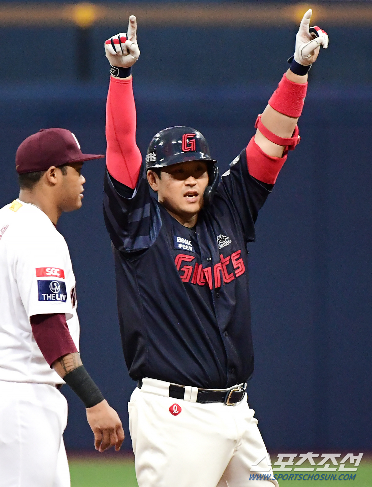 [고척현장]2안타 2타점에 호수비로 펄펄 난 안권수, "팀에 필요한 야구…