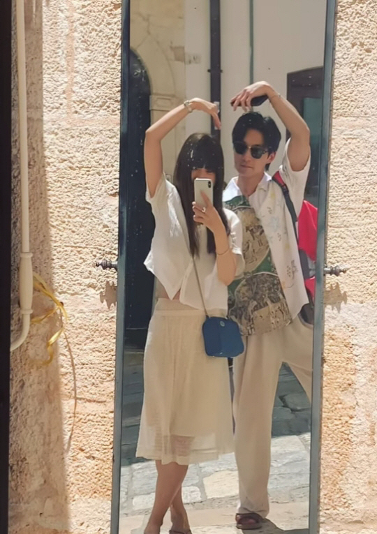 류덕환, ♥인형 미모 아내와 길거리서 '꿀 뚝뚝'...♥ 가득한 신혼