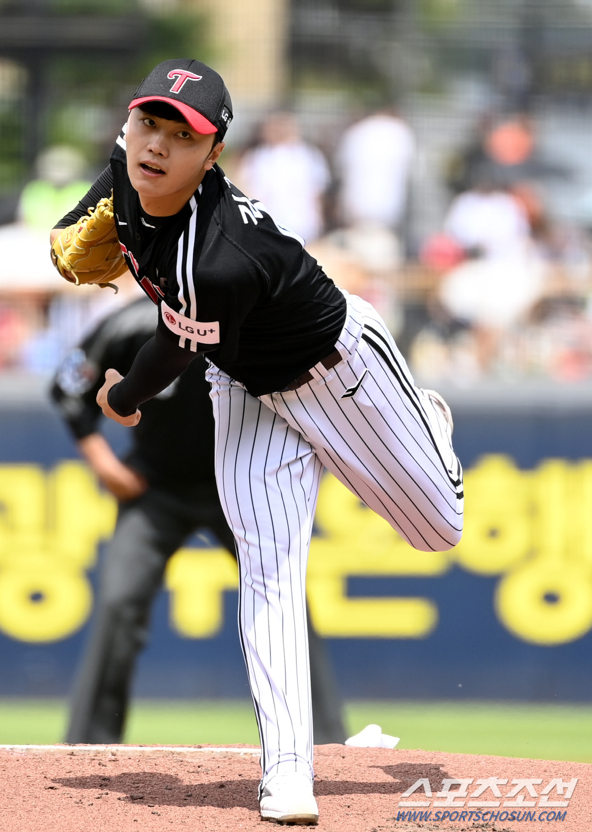 ERA 1.19 찬규만 열외. 개막 3선발도 안심못한다. 1위 굳히기 위…