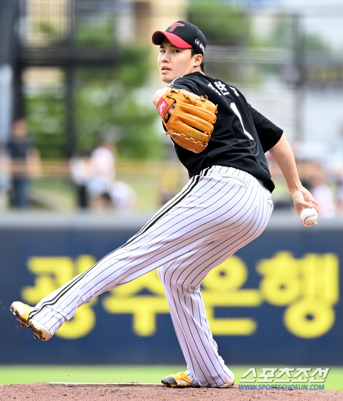 5월 강력한 MVP 후보에, FA 선발 최대어 급부상중인 재수생. 예전스…
