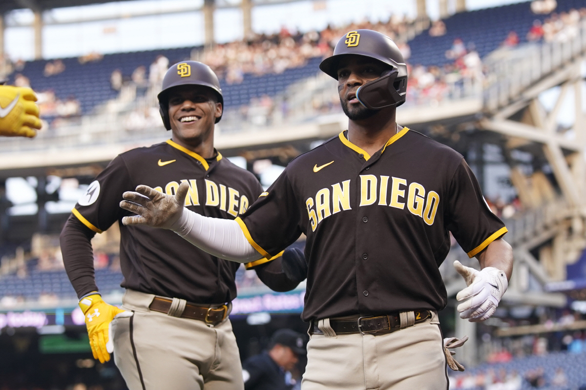 외롭고 독보적인 김하성의 수비력과 팀내 WAR, 혼자 할 수는 없다