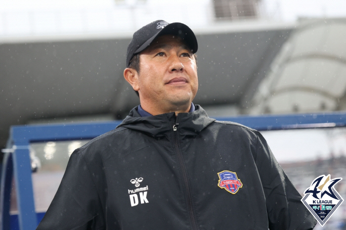 '이례적 쓴소리' 현실된 강등 싸움에 경고등 킨 김도균 수원FC 감독