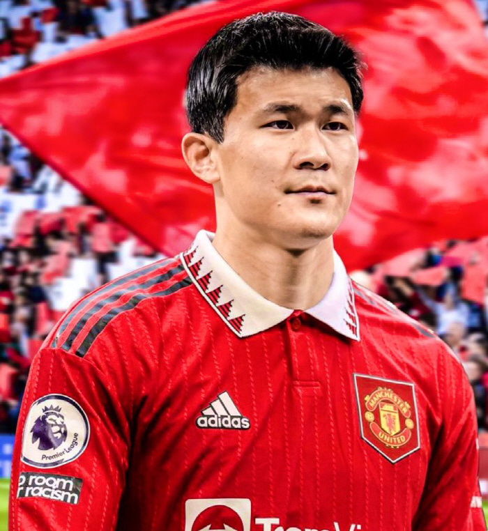 돈, UCL 티켓, 열망.. 조건은 같다, 김민재 영입전 맨유 VS 뉴캐…