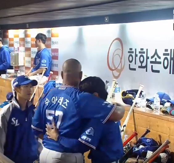 "내가 여기, 한국에 온 이유는..." 치명적 실책 2년 차 유망주 꼭 …