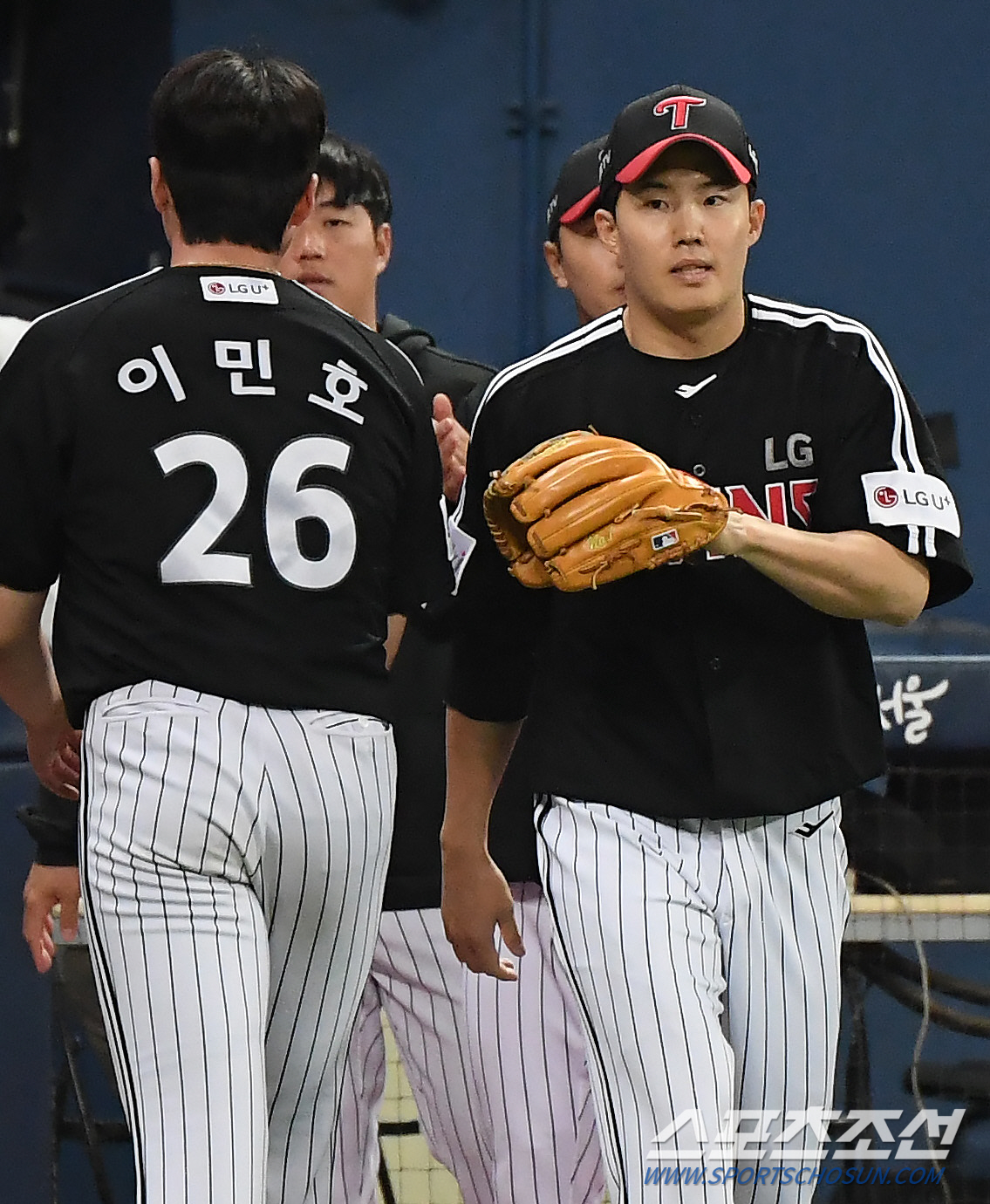 '12승→42,9% 연봉 인상→팔꿈치 통증' 22세 영건, 55일만+엘롯…