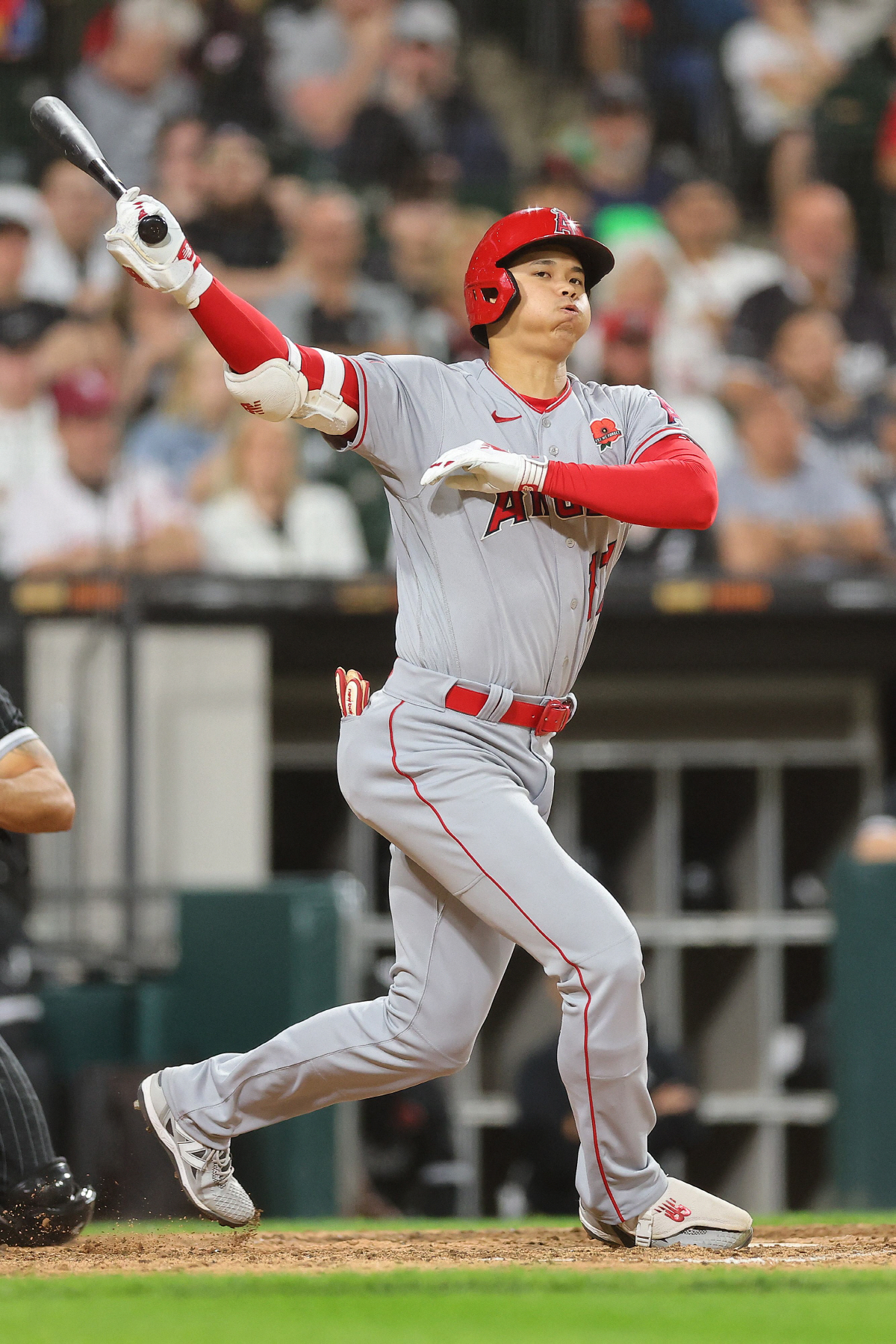 나한테 왜그랬어요? 오타니, 원망스런 표정.. 94.6마일 직구에 악!!…