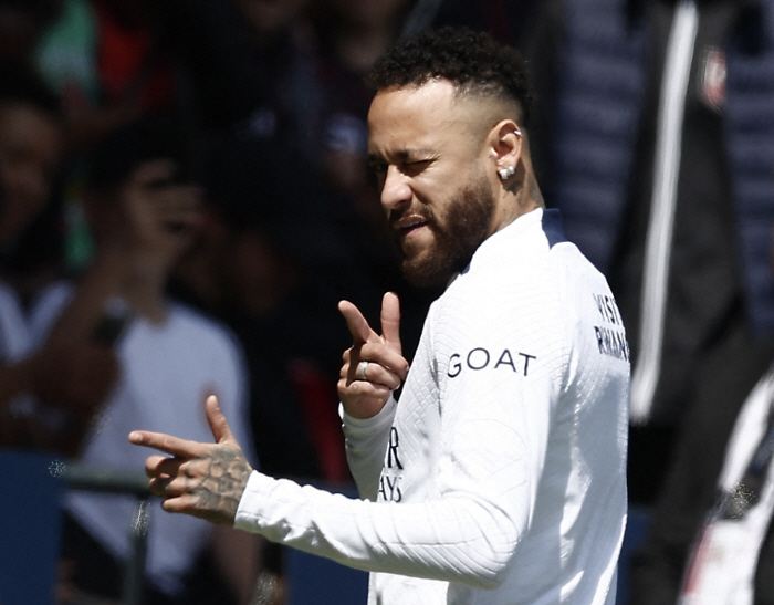 "맨유행만 원한다, 다른 팀은 싫어" PSG-맨유 네이마르 이적 사전협상…