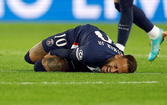 "맨유행만 원한다, 다른 팀은 싫어" PSG-맨유 네이마르 이적 사전협상…