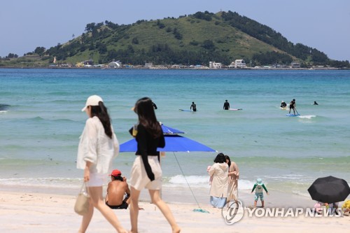 현충일 징검다리 연휴 제주에 관광객 20만9천명 방문 전망