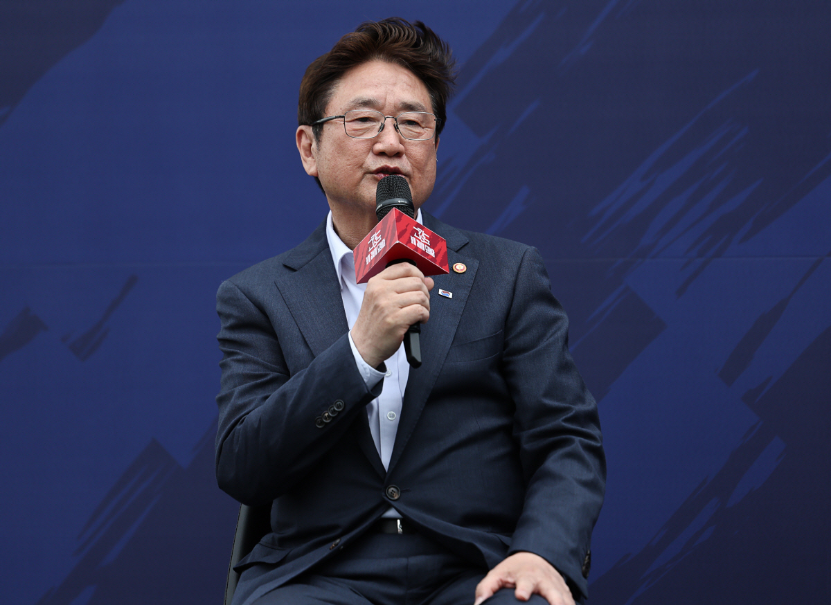 "우리가 女월드컵 '고강도' 1호 서포터!" 문체부장관님도,'골때녀'도 …