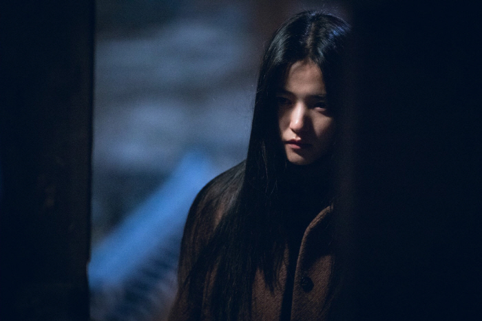'악귀' 이제껏 본 적 없는 김태리의 두 얼굴.. 김은희 만나 날개 달까