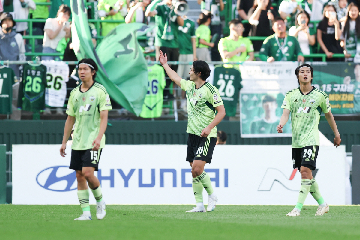 드디어 터졌다! 조규성 WC 가나전 연상케 하는 환상 헤딩골, 전북 울산…