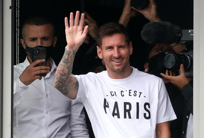 '6월6일' 발표 예정일까지 나왔다, PSG 떠나는 메시, 결국 사우디행…