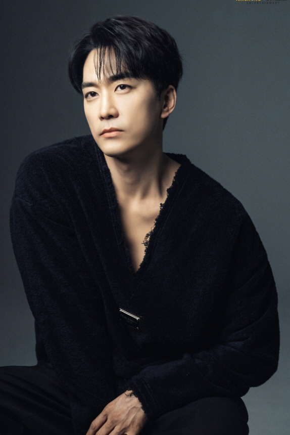 "불변의 법칙"..'48살' 송승헌 냉동인간급 방부제 미모 '시선 강탈'