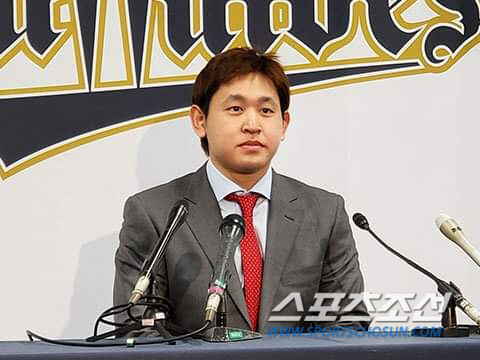 '괴물' 사사키보다 더 '괴물'같은…'1m71' 입단 동기생 미야기, 무…