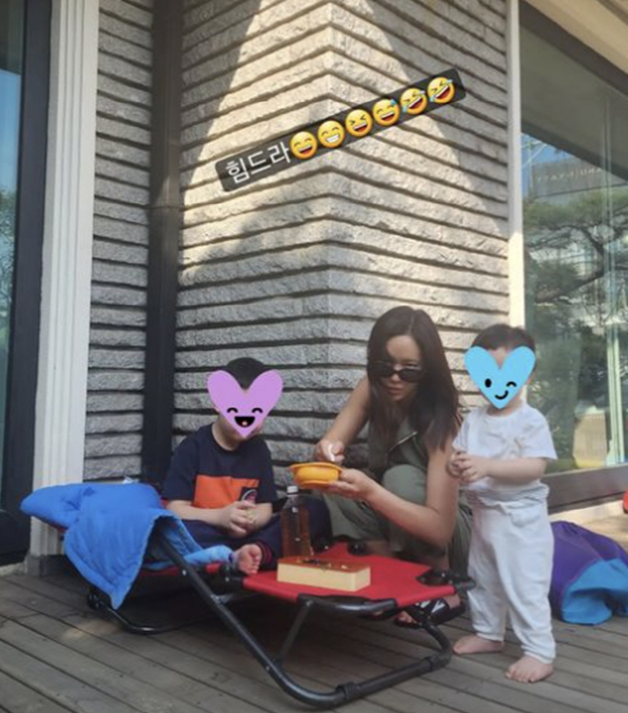 '이영돈♥' 황정음, 아들 둘 키우다 '눈까지 풀려'…감당 안되는 '엄청…